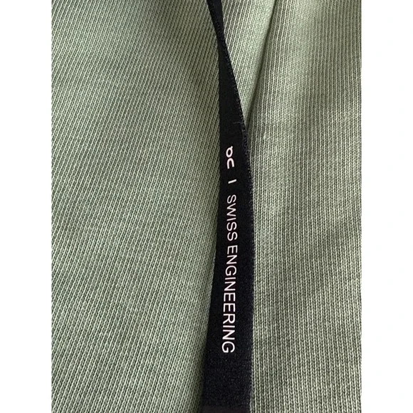 Onclounds Running Mens Club Pant Sage Green Joggers XL Swiss Engineering